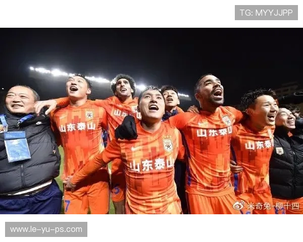 半场调整见成效：球队战术优化扭转局势