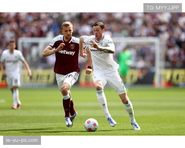 捷克新星绍切克闪耀赛场，助西汉姆联取胜状态回暖引关注