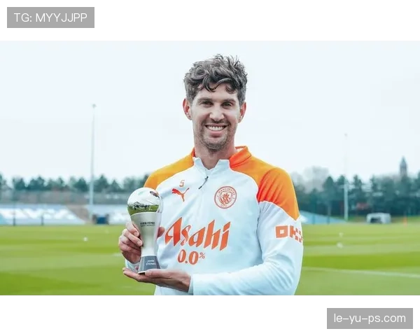 哈兰德强势入选FIFA最佳阵容，状态回暖引领新一代足球巨星崛起