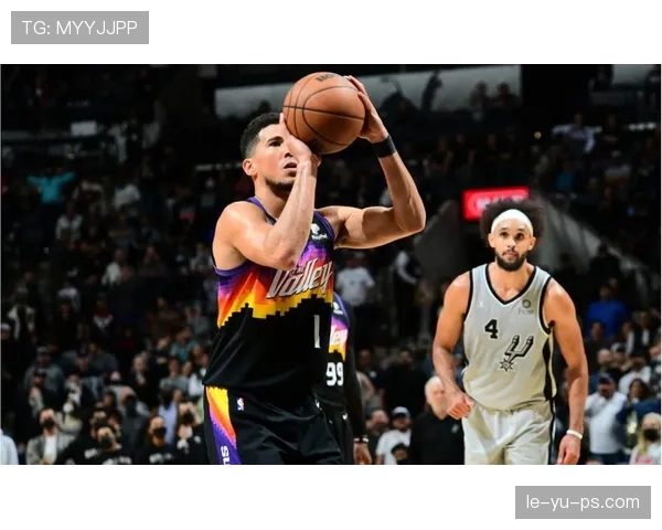 卡马文加技术细节拆解：盘带与传球表现稳健，防守覆盖持续提升