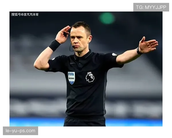 土超联赛争议判罚引发热议